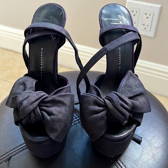 Giuseppe Zanotti - Picture 7 of 16